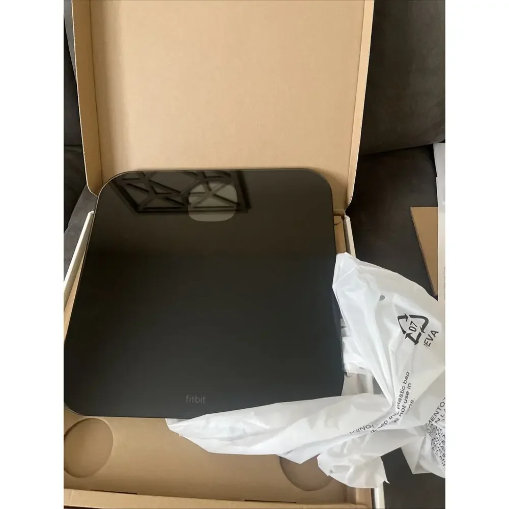 Fitbit Aria Air FB203BK Smart Digital Scale - Black